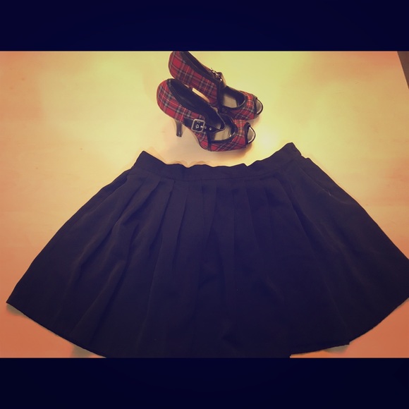 Dresses & Skirts - Black Pleated School Girl Costume Skirt XL